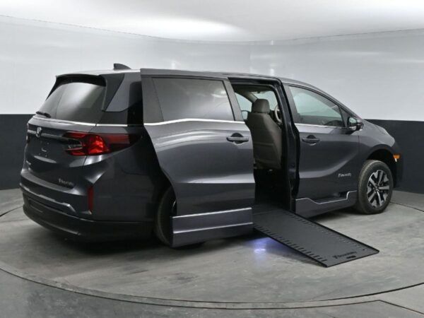 Grey Honda Odyssey with BraunAbility Side Entry Automatic In Floor conversion
