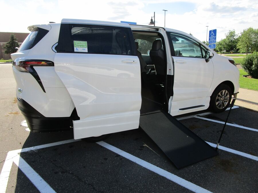 White Toyota Sienna with Vantage Mobility Side Entry Manual Fold Out conversion
