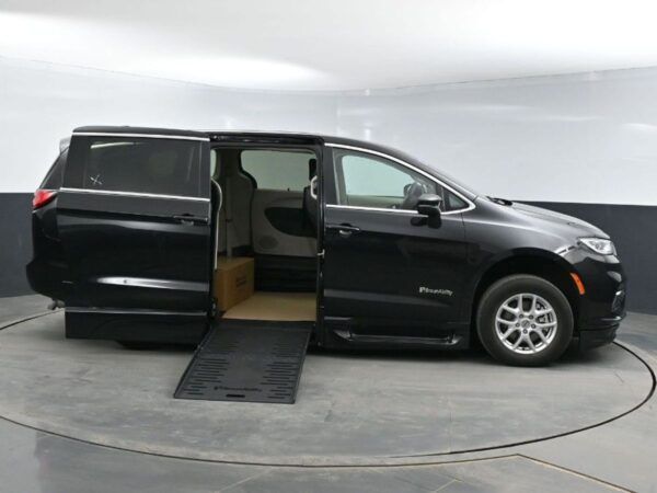 Black Chrysler Pacifica with BraunAbility Side Entry Automatic Fold Out conversion