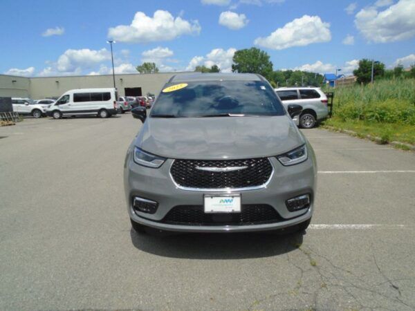 Grey Chrysler Pacifica with Driverge Side Entry Automatic Fold Out conversion