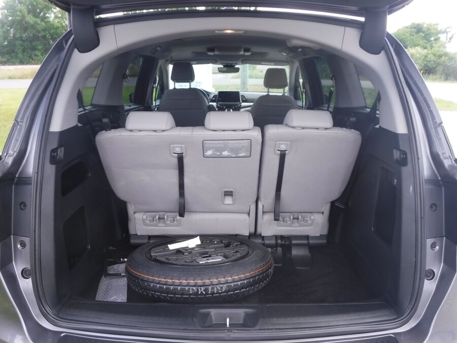 Grey Honda Odyssey with Vantage Mobility Side Entry Automatic In Floor conversion