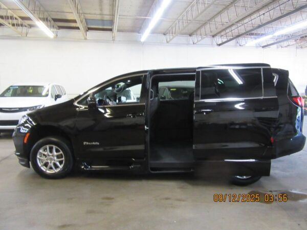 Black Chrysler Pacifica with BraunAbility Side Entry Automatic In Floor conversion