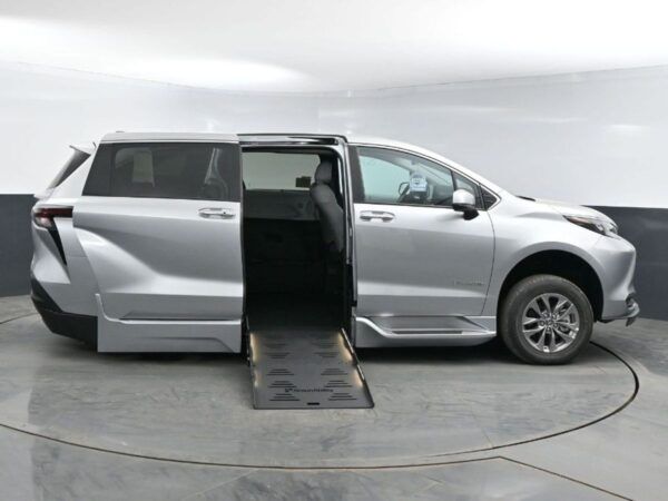 Silver Toyota Sienna with BraunAbility Side Entry Automatic Fold Out conversion