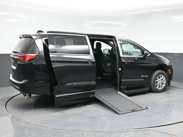Black Chrysler Pacifica with BraunAbility Side Entry Automatic In Floor conversion