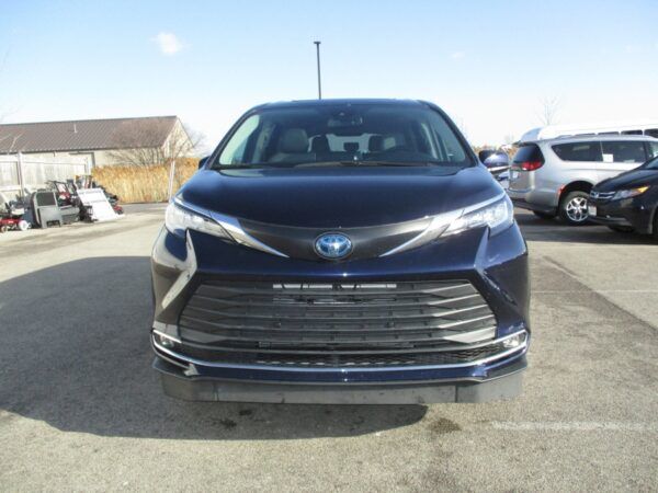 Blue Toyota Sienna with Vantage Mobility Side Entry Automatic In Floor conversion